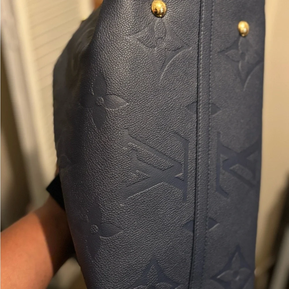 Louis Vuitton Dark Blue Monogram Bag - Picture 4 of 6